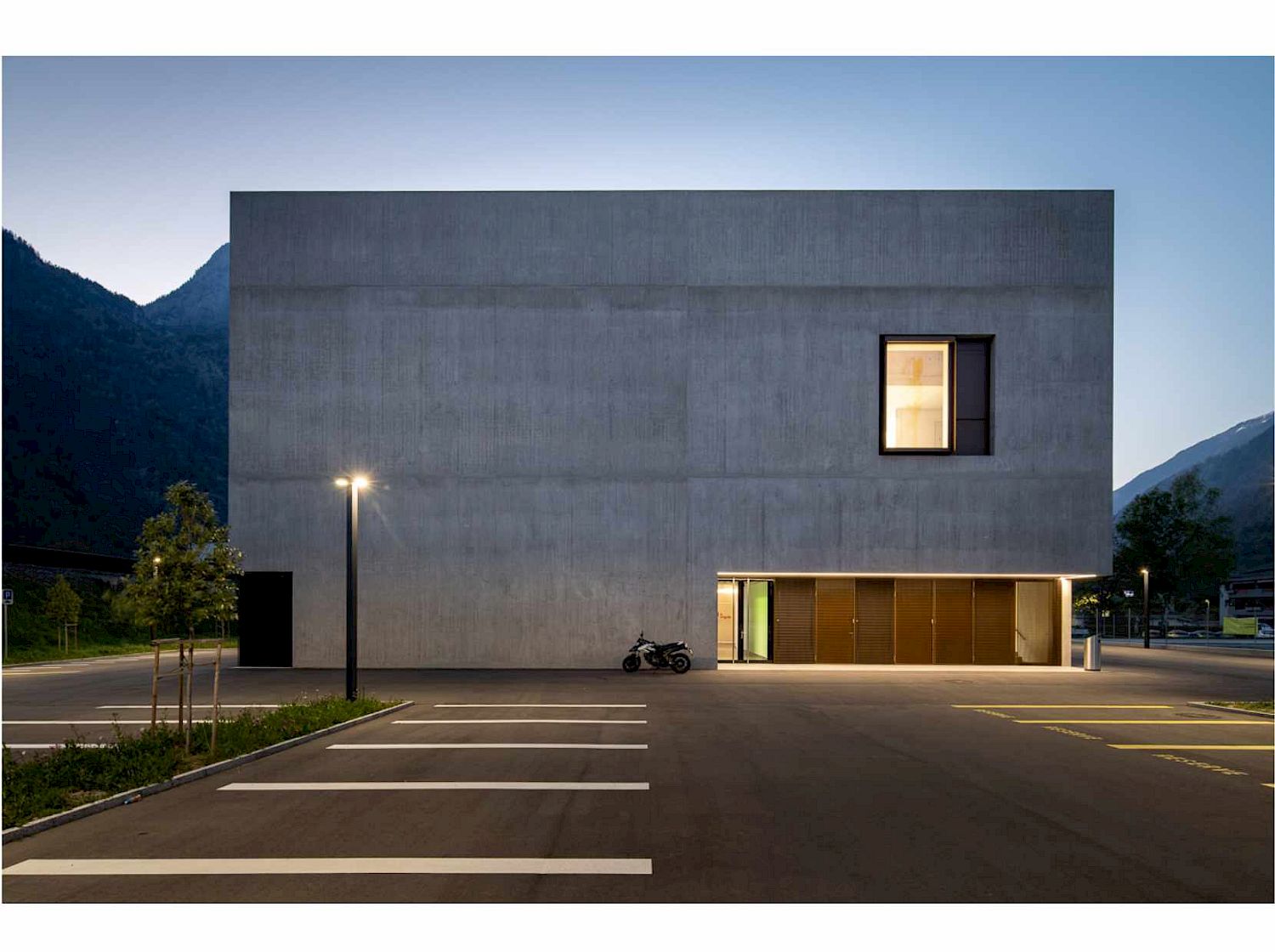 Neubau Sporthalle in Vernayaz, 2015-2019